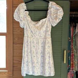 🍰 Francesca’s Blue Floral Puff Sleeve Mini Dress